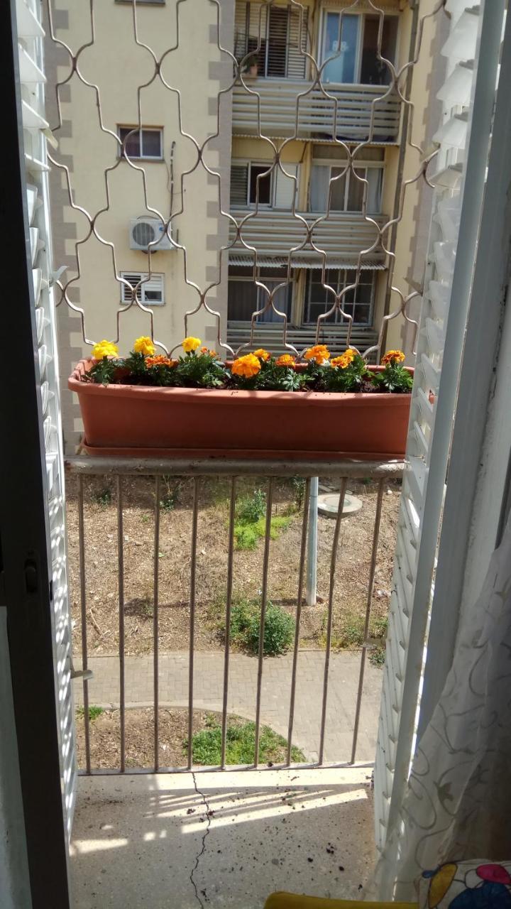 אצלנו - בגליל העליון Apartment Qiryat Shemona Exterior foto